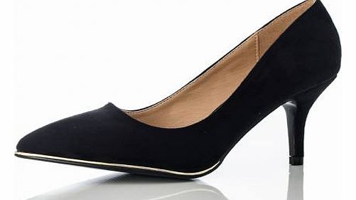 pointed court shoes