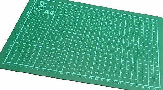 BlackSpur A4 Cutting Mat - Card Paper Cutting Trimming Mat Matt Board - Non-Slip Surface - Marking Guides for accurate cutting - 220 x 300 mm - 3 mm Thick