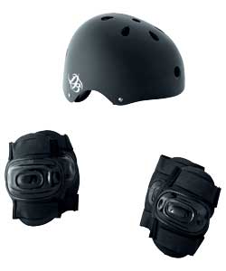 Helmet and Pad Set