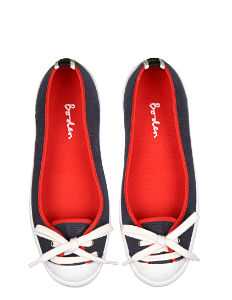 Lace up Plimsolls