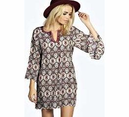 boohoo Ashleigh Printed Woven Trim Kaftan Dress - berry