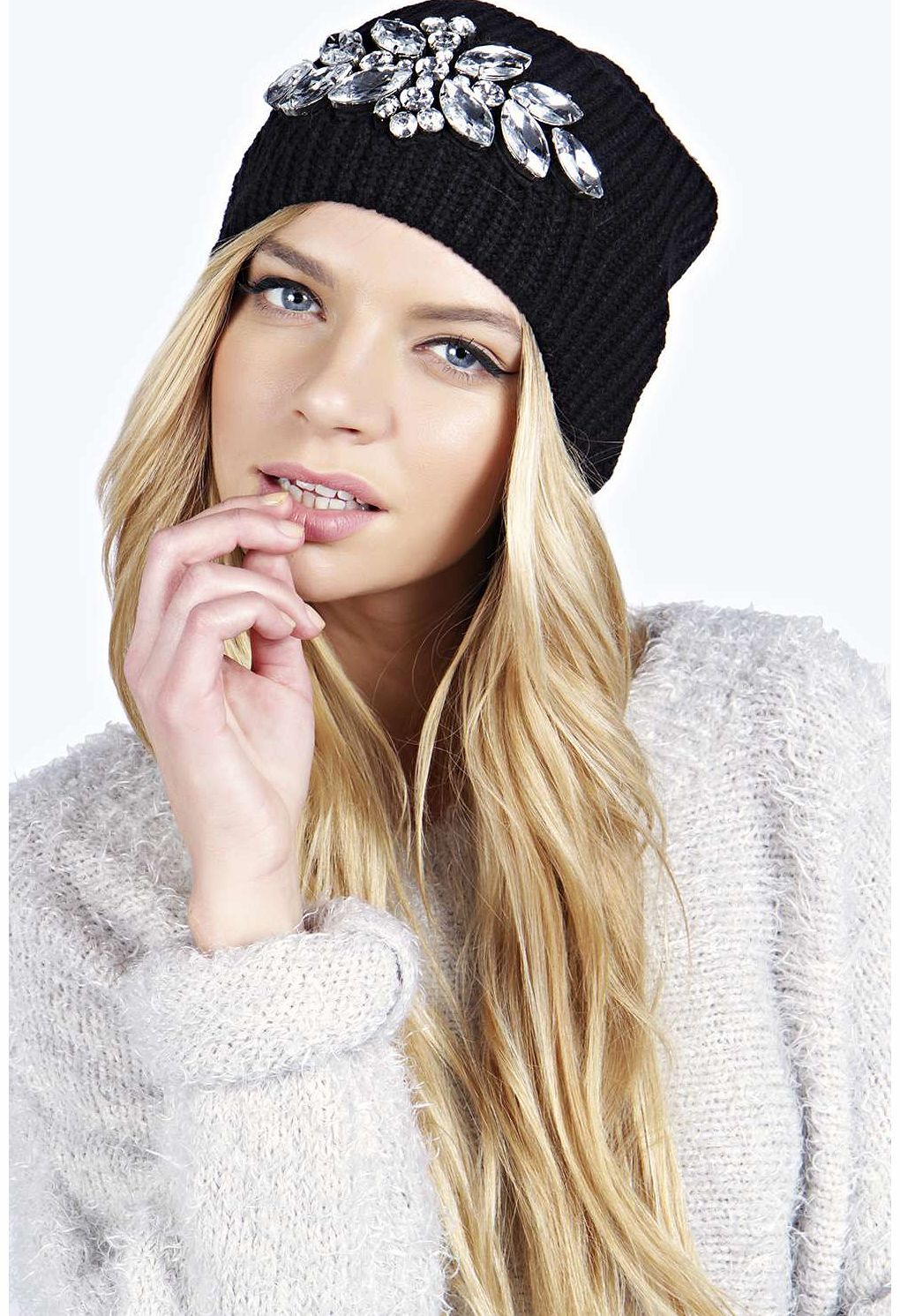 boohoo Carmen Statement Stone Beanie Hat - black