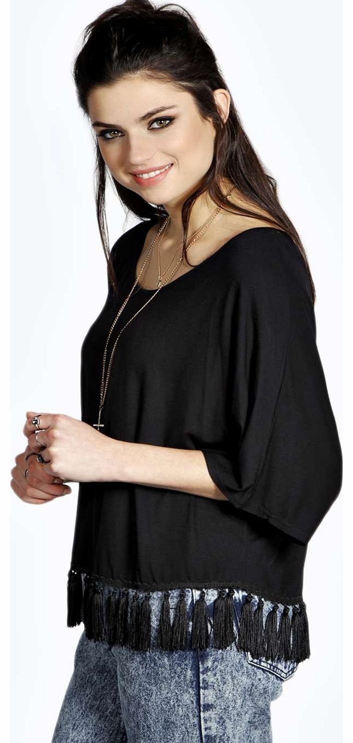 boohoo Eleanor Fringed Hem Oversized Batwing Tee -