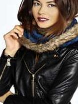 boohoo Faux Fur Trim Cable Knit Snood - teal azz18281