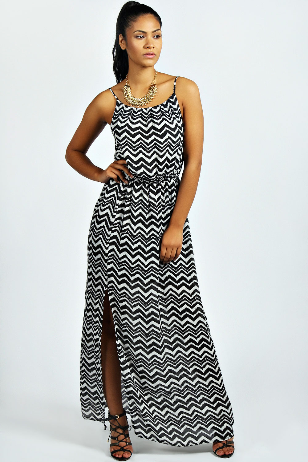 boohoo Izzy Zig Zag Chiffon Maxi Dress - black