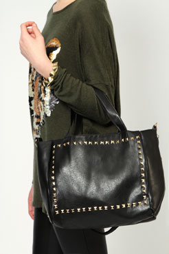 Nicole Outside Stud Slouch Bag Female