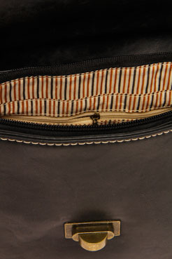 boohoo Sally Twist Lock Shoulder Bag Female