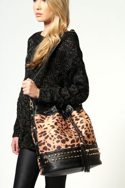 boohoo Talia Leopard Stud Duffle Bag Female
