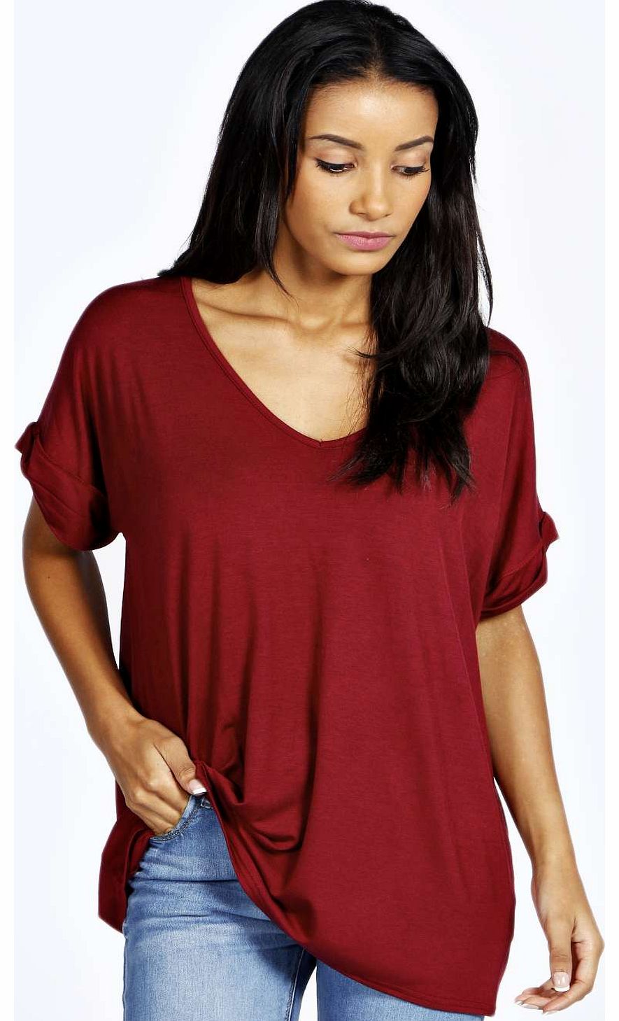 boohoo Unity Oversized V Neck Tee - wine azz18350