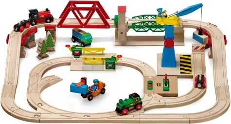 33076 Wooden Railway System: Freight Yard Set