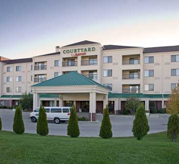 Courtyard by Marriott Milwaukee Brown Deer