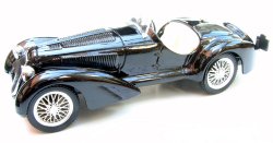 Brumm 1:43 Scale Alfa Romeo 8C 2900B - Black