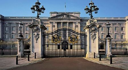 Buckingham Palace and Afternoon Tea