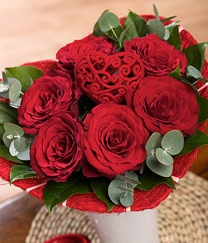 Bunches.co.uk Heart of Roses SDHRR