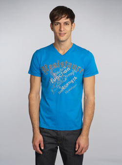 Blue `esistance`Printed T-Shirt