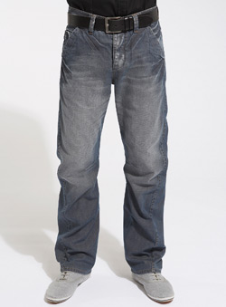Light Wash Twisted Fit Jeans