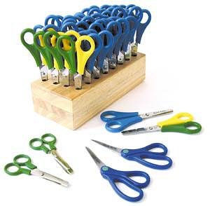 CLASS PACK OF 32 CHILDRENS SCISSORS WITH WOODEN BLOCK 28 R/H AND 4 L/H E44