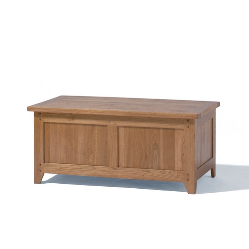 Calgary Rustic Oak Furniture Calgary Rustic Oak Blanket Box 808.411