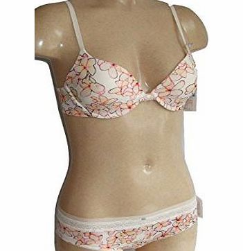 Naked Glamour T-Shirt Contour Bra amp; Hipster Set F3360 (UK 32C EU 70C - S Hipster, Jasmine Floral Print)