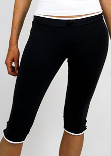 Gym toggle capri pant