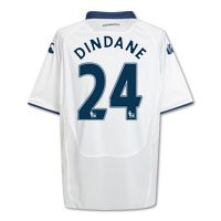 Portsmouth Away Shirt 2009/10 with Dindane 24