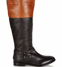 Pat black leather boots