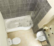 Ceramica 1700mm Shower Bath with Luxury Milan Bathroom Suite and Whirlpool Bath with Right Hand Bath