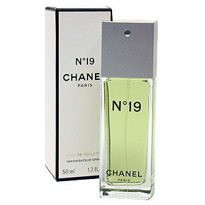 Chanel No 19 EDT Spray - Size: 50ml