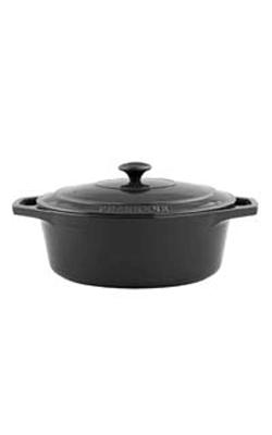 Chasseur Casserole  oval  27cm  3.0ltr   The fabulous Chasseur range of cast iron cookware was first