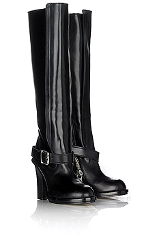 Leather buckle boots