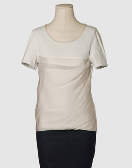 CHLOEand#39; TOPWEAR Short sleeve t-shirts WOMEN on YOOX.COM