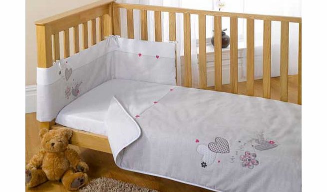 Clair de Lune Lots of Love Quilt. Bumper and