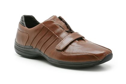 Clarks Delta Form Walnut Leather