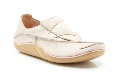 Clarks Fabulous Free Cotton Leather