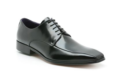 Grand Reach Black Leather