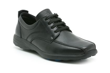 Clarks Implode Black Leather