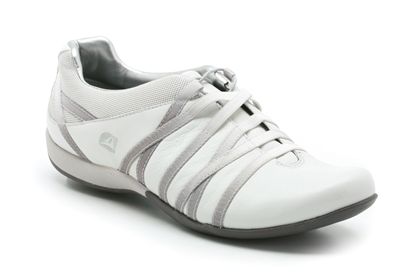 Clarks Inca Slip White Leather