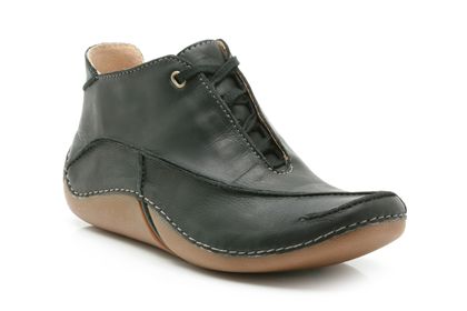 Clarks Mary Louise Black Leather