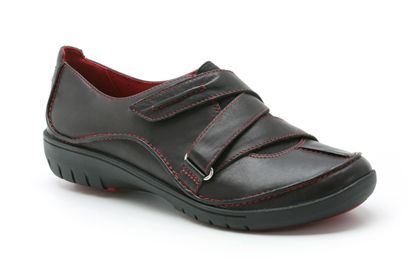 Un Ritz Black Leather