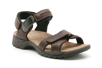 Clarks Volt Route Brown Leather