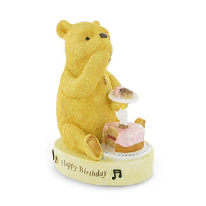 Winnie  Pooh Birthday Cake on Been Designed With Winnie The Pooh Si Winnie The Pooh