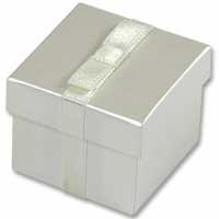 Confetti Ivory tailored bow boxes square - pk of 10
