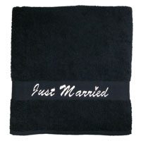 Confetti Just married towel black