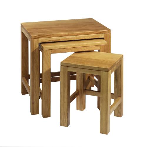 Contemporary Oak Nest of Tables 303.312