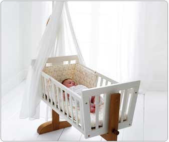 Baby Bounting Crib with drape  bedding