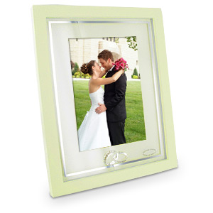 Cream Joined Rings 5 x 7 Photo Frame