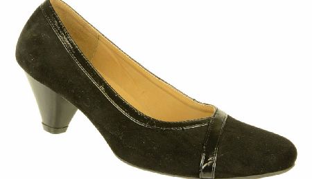 CUSHION WALK Grindale Black Court Shoe
