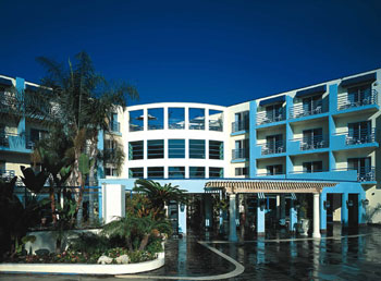 Doubletree Guest Suites Doheny Beach