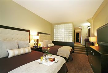 DETROIT Atheneum Suite Hotel