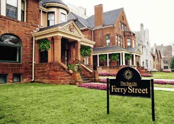 DETROIT Inn On Ferry Street